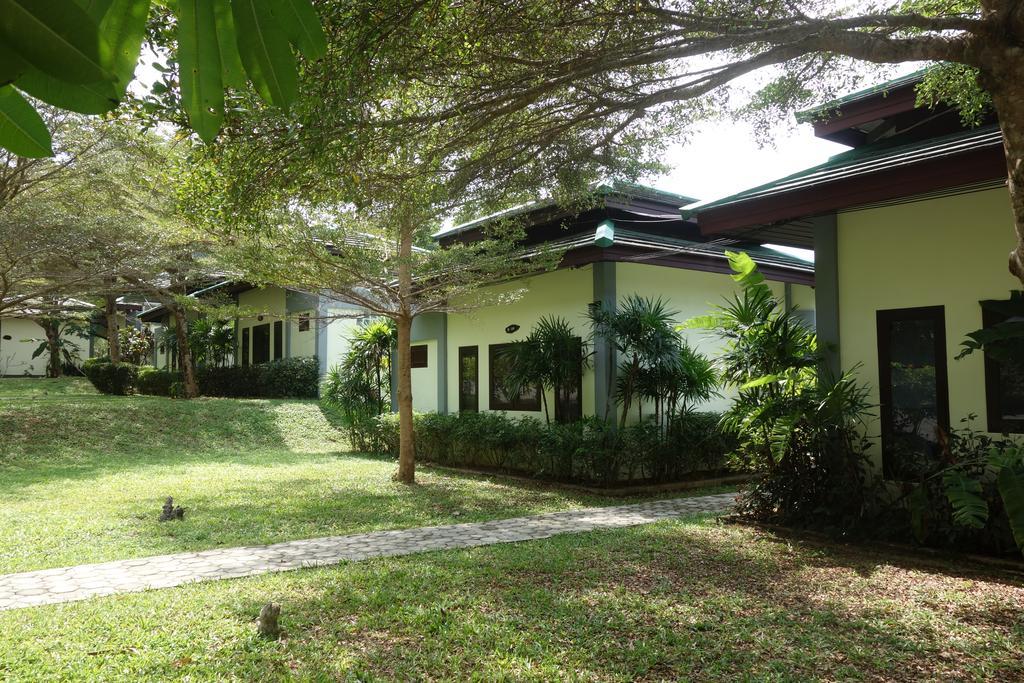 Khaolak Hillside Villa Khaulak Kültér fotó